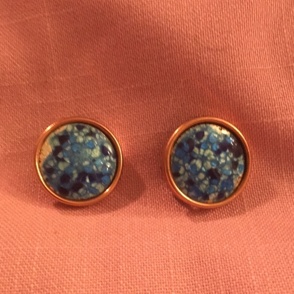 Vintage Button Style Clip on Earrings (Z)